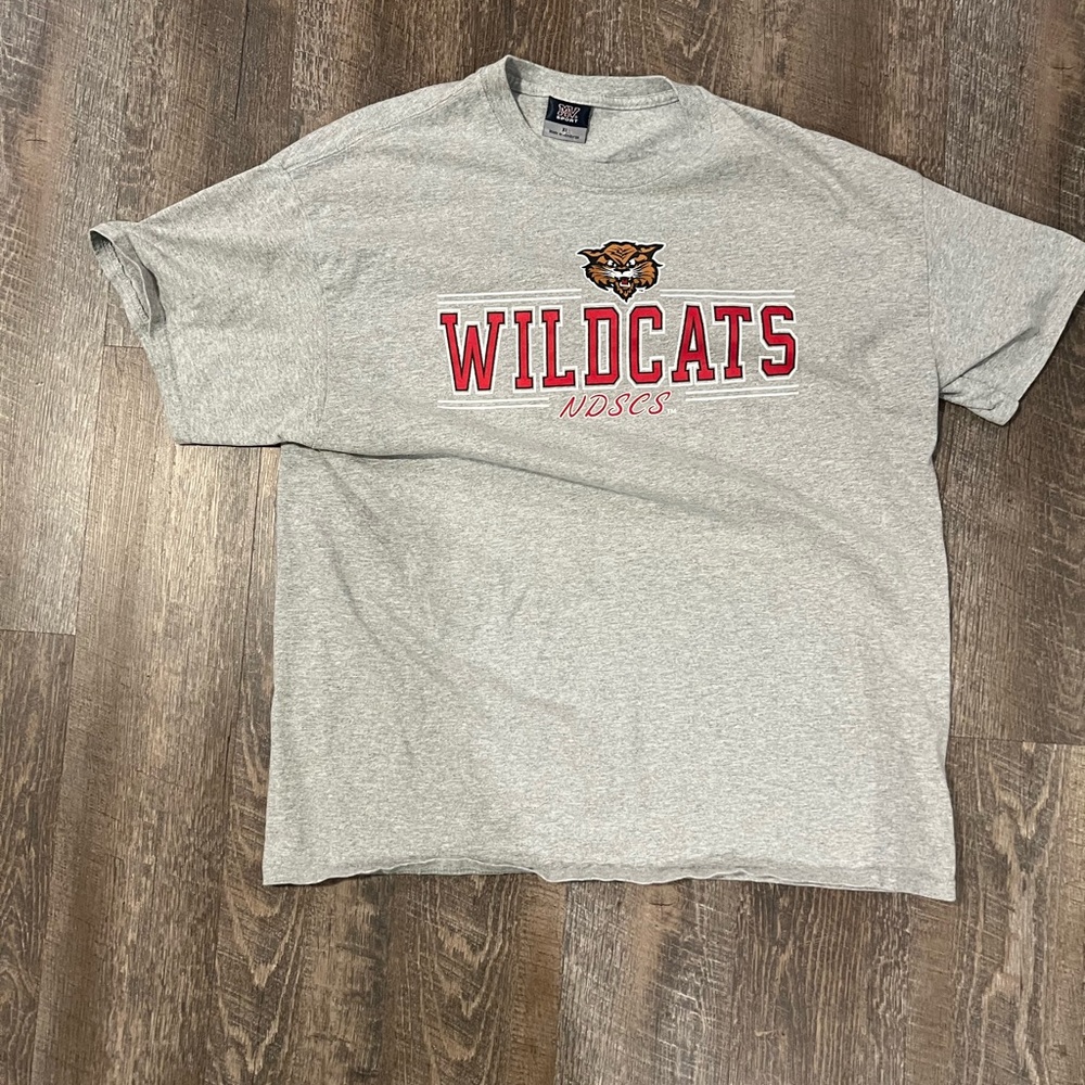 Wildcats xl tee shirt